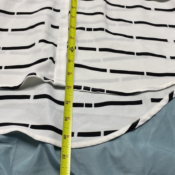 Alfani sleeveless essential go to button down blouse size 4 - Picture 7 of 10